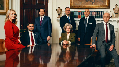 Щось божевільне: у мережі висміяли портрети команди Трампа для Vanity Fair