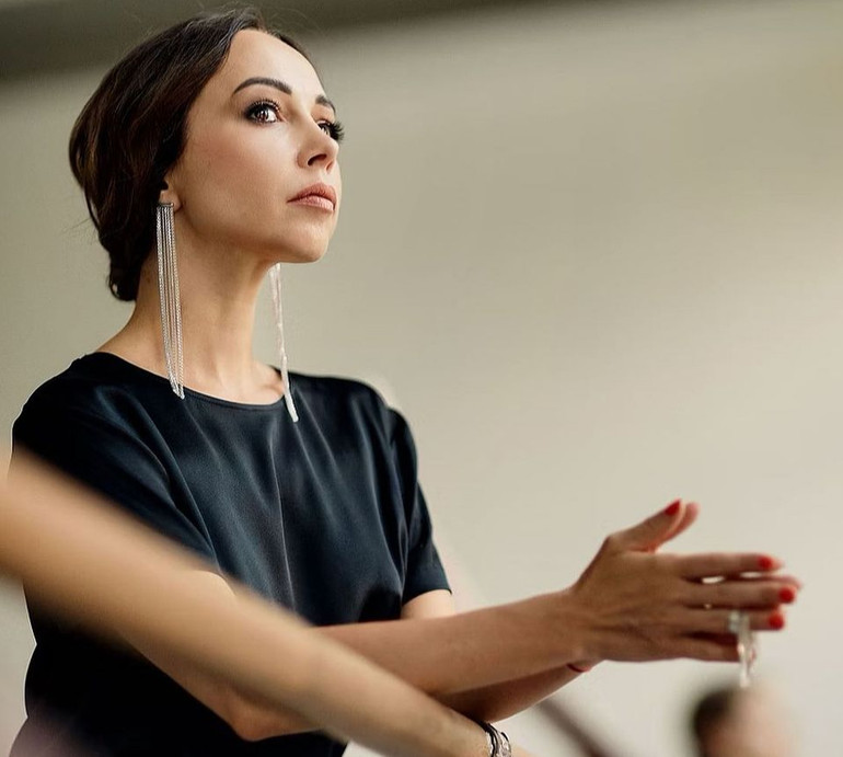 Кухар із новою зачіскою натякнула на зміни в особистому житті. ФОТО