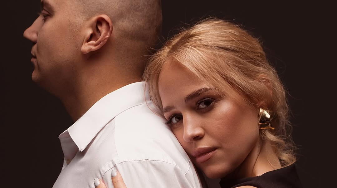 Тут міг би бути пост з фото і щасливою посмішкою: заплакана Бєлєнь повідомила, що їх із коханим не розписали