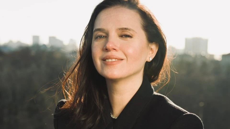 Яніна Соколова в обтислому комбінезоні заселфилася у спортзалі