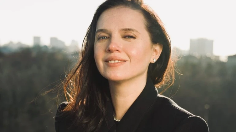 Яніна Соколова в обтислому комбінезоні заселфилася у спортзалі