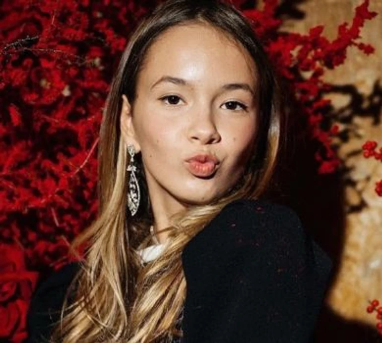 Ексневістка Ющенка показала його 13-річну онуку в культовій прикрасі за $8 тисяч