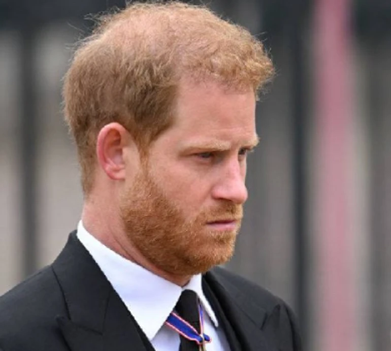 Коли прийшов на концерт із тещею: принц Гаррі насмішив мережу смурним обличчям на шоу Бейонсе