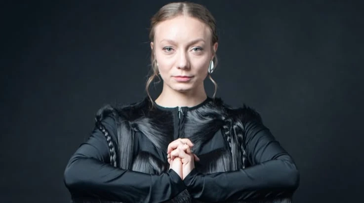 Після найтемнішої ночі настає світанок: представниця України на Євробаченні 2026 здивувала контрастними образами. Фото