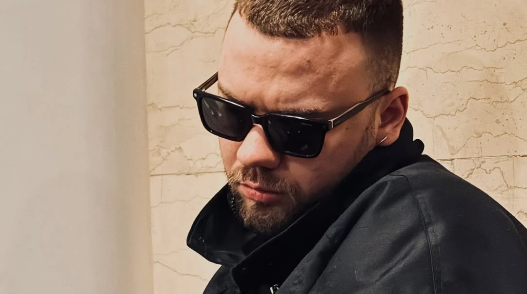 Головне, що цілі: LAUD показав свою пошкоджену обстрілом РФ квартиру
