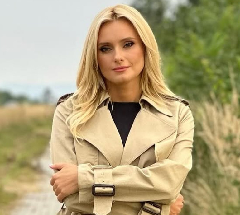 Федишин із чоловіком в однакових піжамах попозували на кухні для атмосферних фото