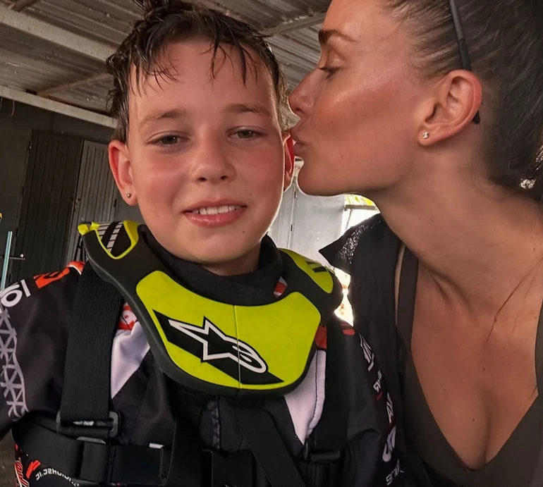 Офіційно став на рік крутішим: Мішина ласкаво привітала сина з днем народження. Фото