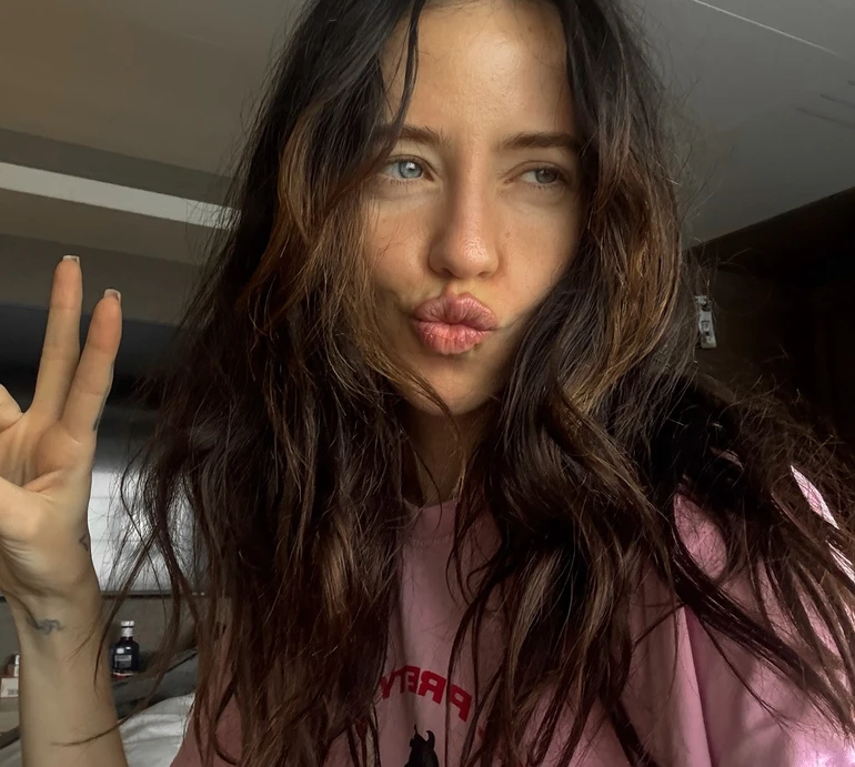 Алкоголь раз на тиждень і порада від мами: Дорофєєва без мейку назвала свої головні звички у догляді