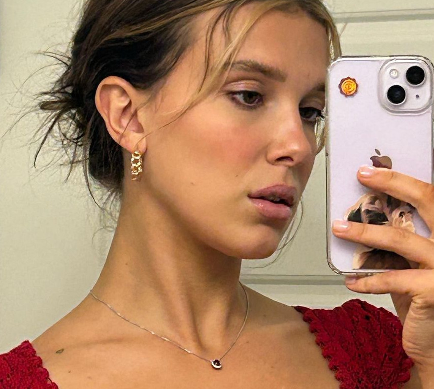 Дякуємо за нормалізацію прищів: 19-річна Міллі Боббі Браун показала чесне селфі з акне