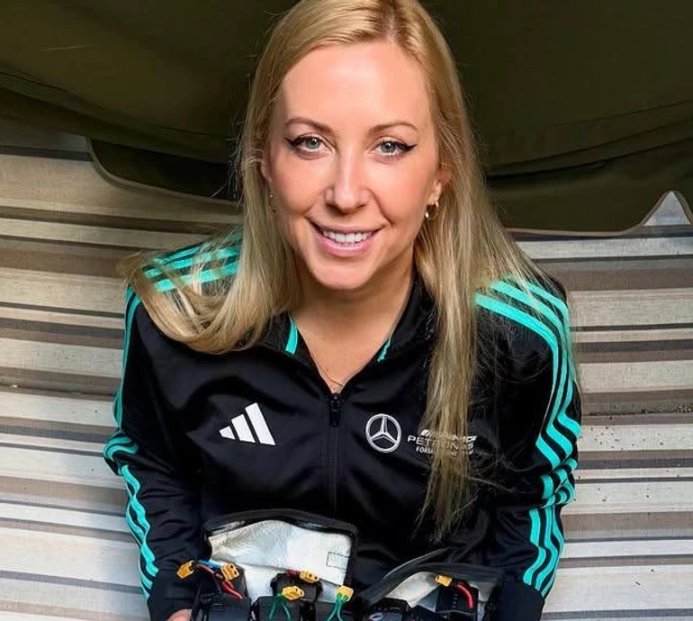 Люблю тебе до безмежжя: Матвієнко щемко привітала старшу доньку з 27-річчям. Фото