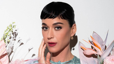 Кеті Перрі в міні зазнімкувалася з Трюдо і його японським ексколегою на тлі ялинки