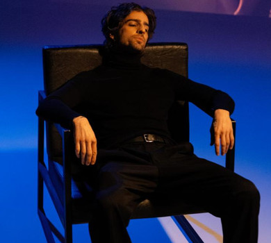 Тваринне почуття: Дантес і Лавренюк влаштували пристрасть в атмосферному кліпі на пісню до еротичного фільму