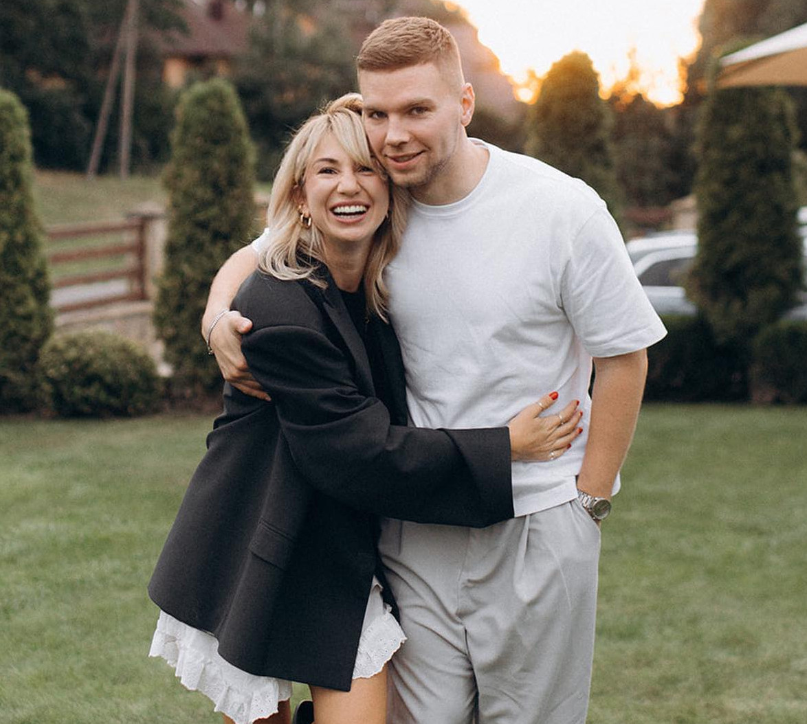 Блогер Андрій Гонковський не повертався в Україну після скандальної відпустки на Мальдівах - джерела УП