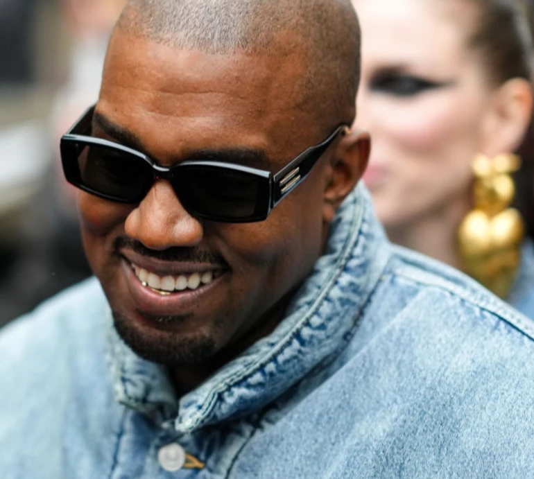 Застосовувала сексуальний примус: Каньє Вест подасть зустрічний позов у відповідь на звинувачення в харасменті