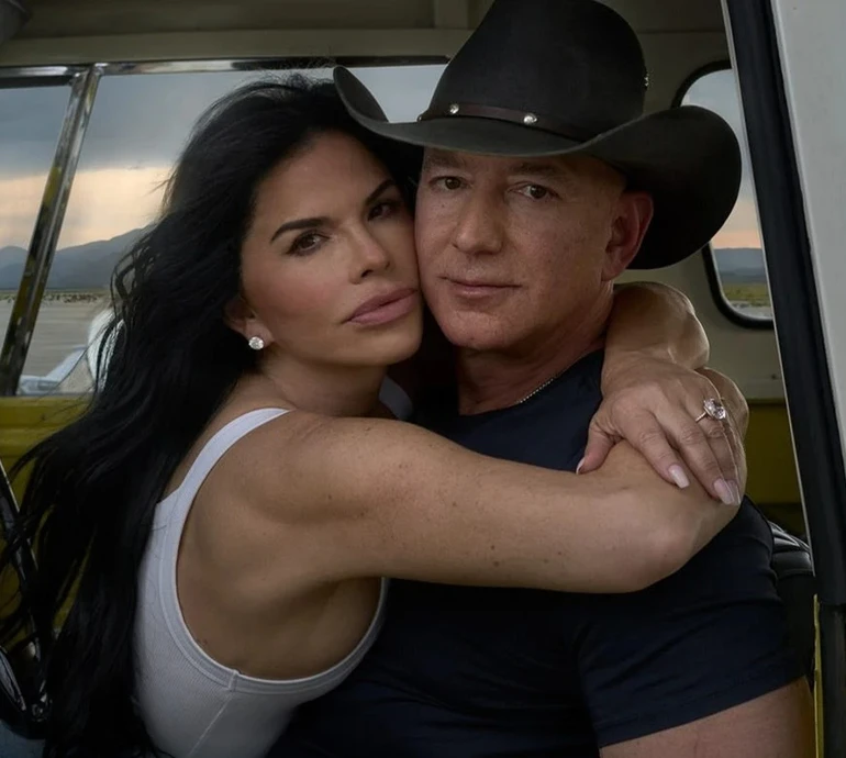 Від найдорожчого розлучення до весілля століття: історія стосунків Джеффа Безоса з Лорен Санчес