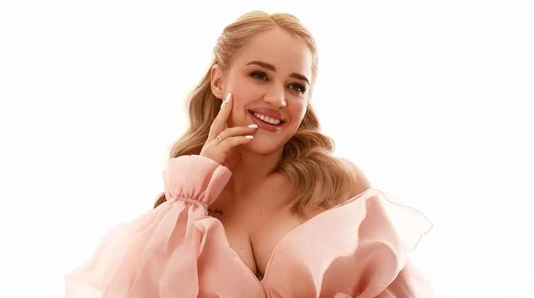 Переможниця Холостяка-13 Бєлень уперше стала мамою