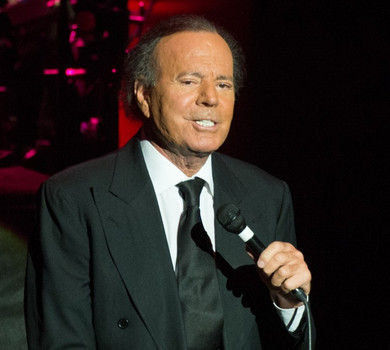 Ще ніколи не відчував такої злості: 82-річний Іглесіас відреагував на звинувачення в сексуальному насильстві