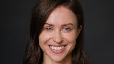 Жінка-кішка, яка лається: Маремуха в сексі кетс'юті продемонструвала гнучкість і свою темну сторону