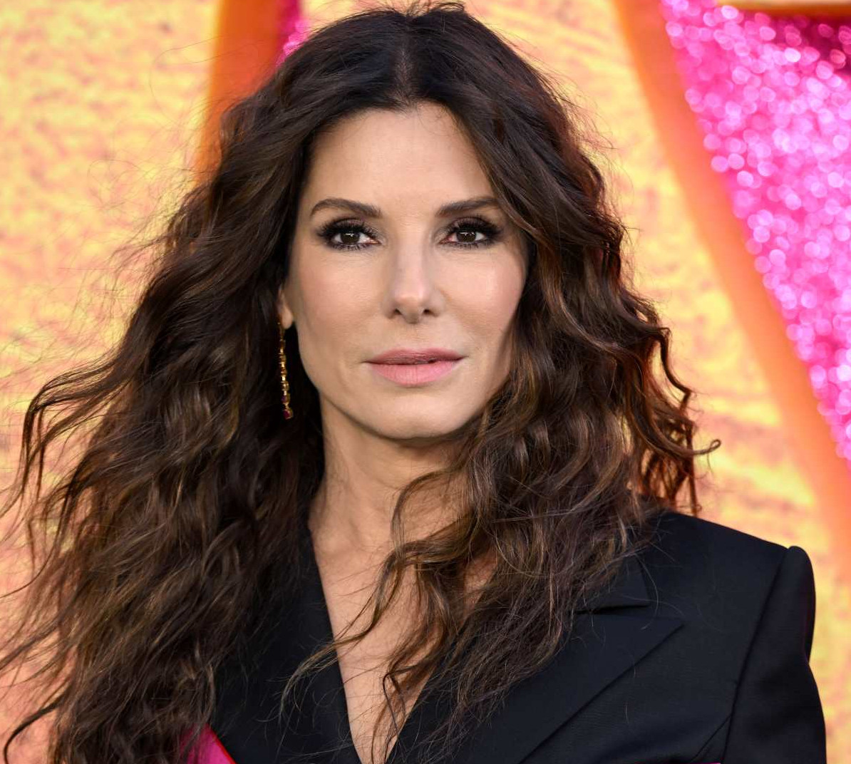 Уже вищий за зіркову маму: в мережі з'явилося рідкісне фото 15-річного сина Сандри Буллок