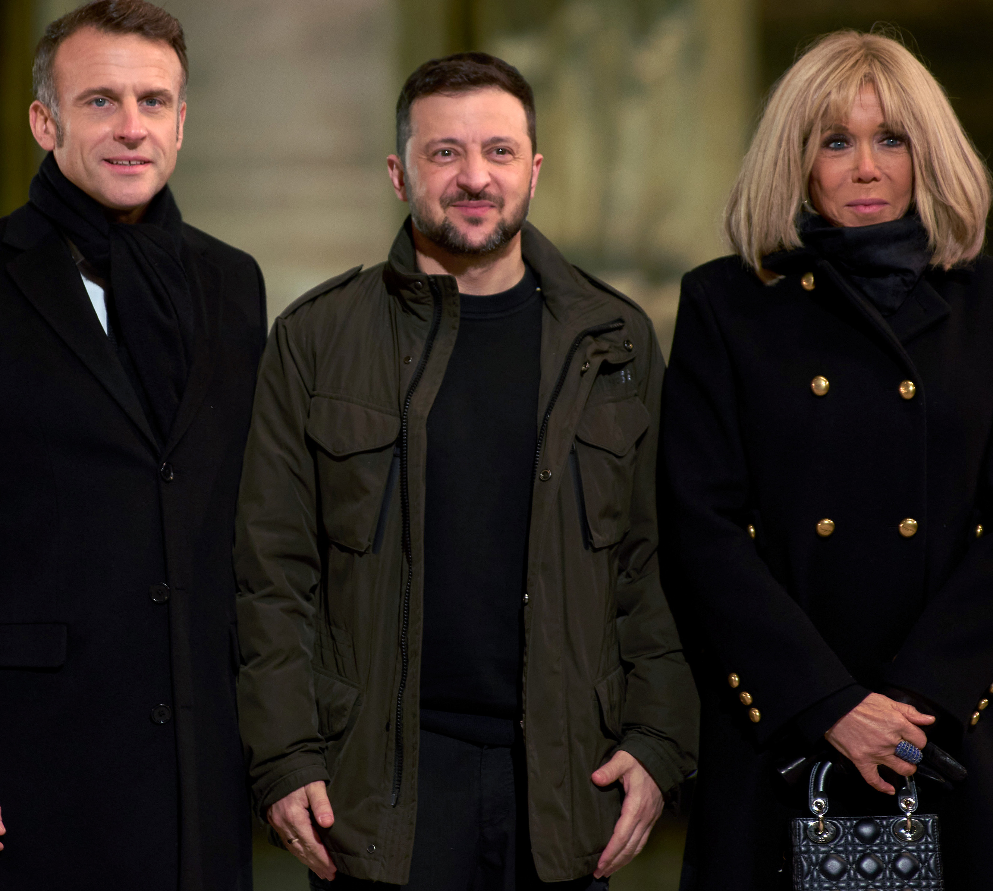 Трамп у синьо-жовтому, Зеленський у хакі, Хаєк у хутрі і принц Вільям: гості на відкритті Нотр-Даму у Парижі. Фото