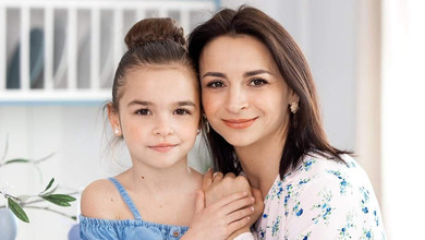 Мій діамант: Гвоздьова зворушливими кадрами привітала доньку з ювілеєм