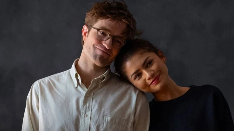 Розмазаний мейк, маска і перуки: моторошна Зендея та Паттінсон в жіночих луках знялися для кіношних фото