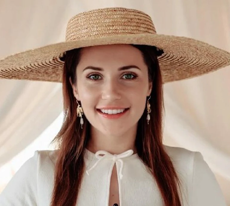 Денисенко несподівано показала себе голомозою. Фото