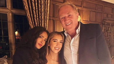 Трояндовий торт і танець на руках у тата: Хаєк показала святкування 18-річчя дочки. Відео