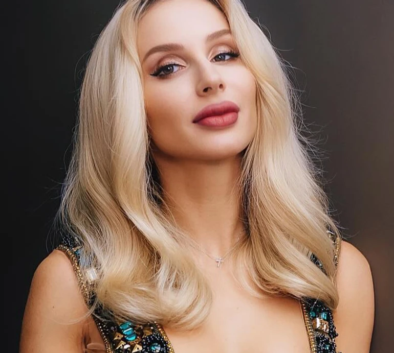 Лобода в ретро бікіні повитанцьовувала під пальмами. Відео