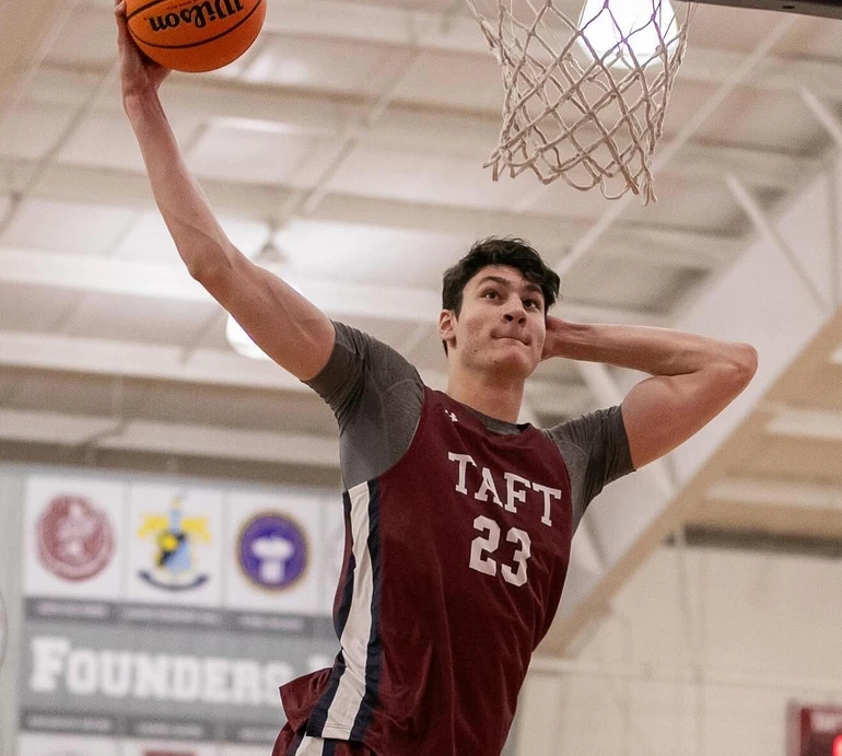 Твій шлях лише починається: ексдружина Кличка похвалилася 18-річним сином-баскетболістом. Фото