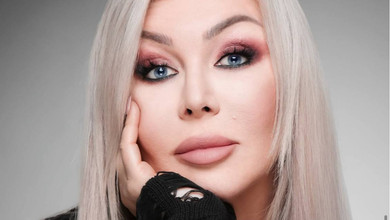 55-річна Білик оголила стегно у ліжку та поставила провокаційне питання