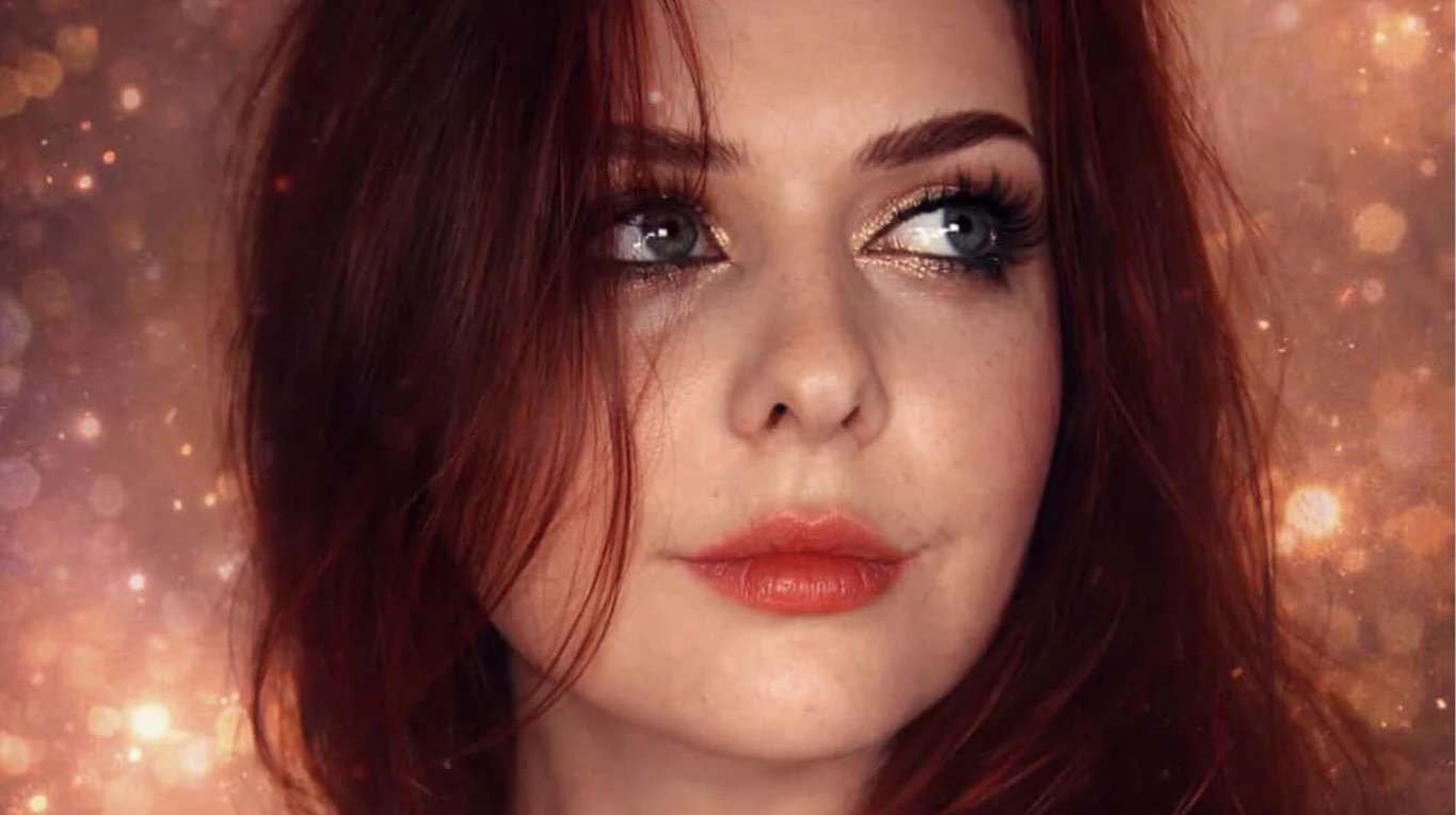 Мінус 34 кг: Пташка з Азовсталі показалася у випускній сукні принцеси. Фото