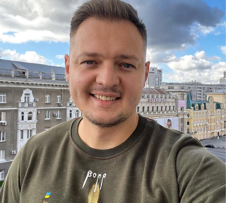 Підписників нагнали на цій темі: власник Трухи Лавриненко пояснив, чому не показує родину, та прокоментував плітки про роман з Квітковою