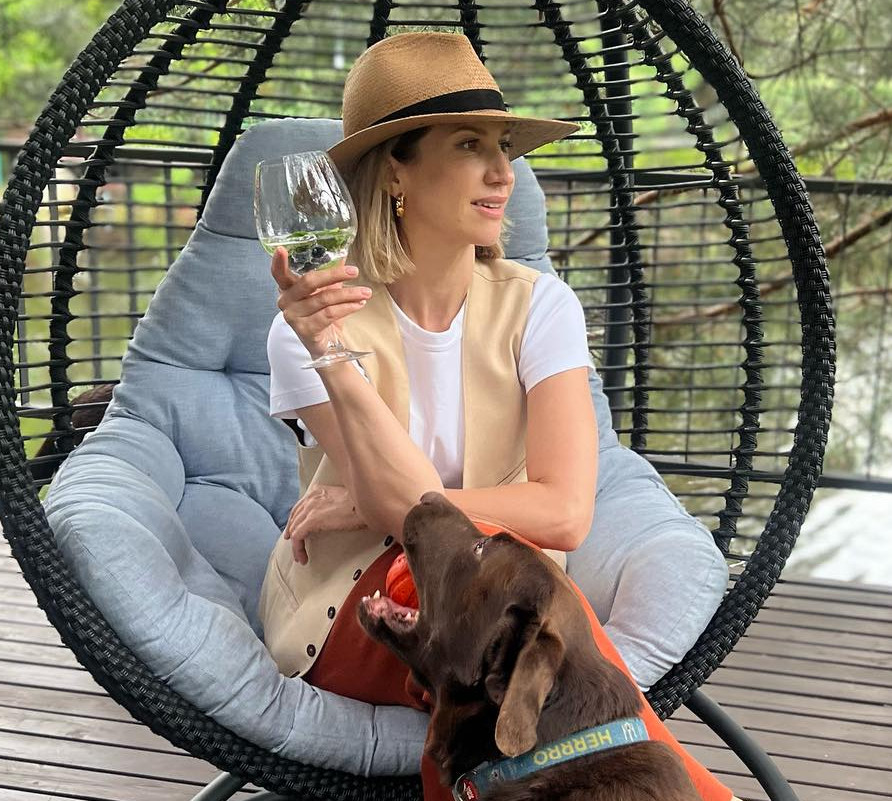 Жодних заяв про детокс: Аніта Луценко повчила готувати супер-освіжаючу альтернативу газованкам