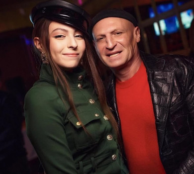 Ми нічого вже не могли вдіяти: чоловік Полякової про одруження 20-річної доньки і своє враження від американського зятя