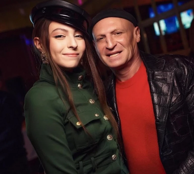 Ми нічого вже не могли вдіяти: чоловік Полякової про одруження 20-річної доньки і своє враження від американського зятя