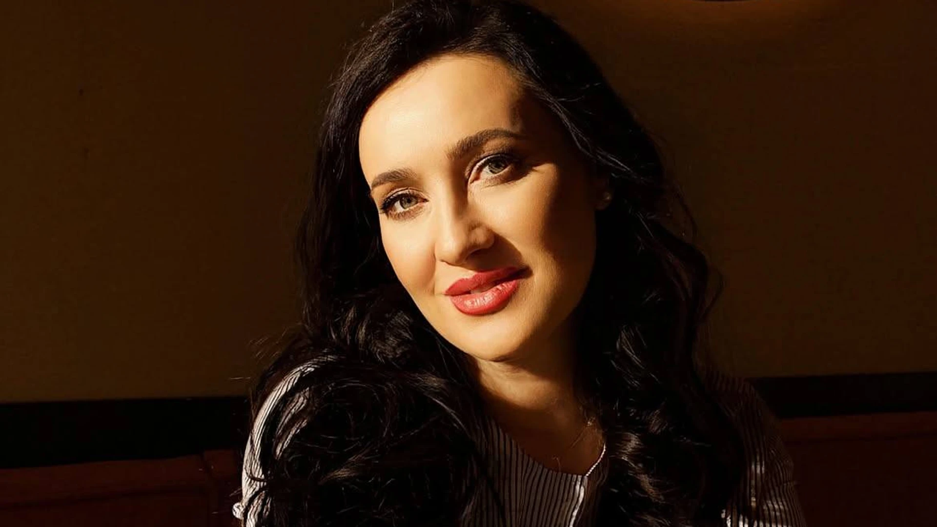 Знайомимося з цим новим життям: Вітвіцька поділилася враженнями від свого материнства
