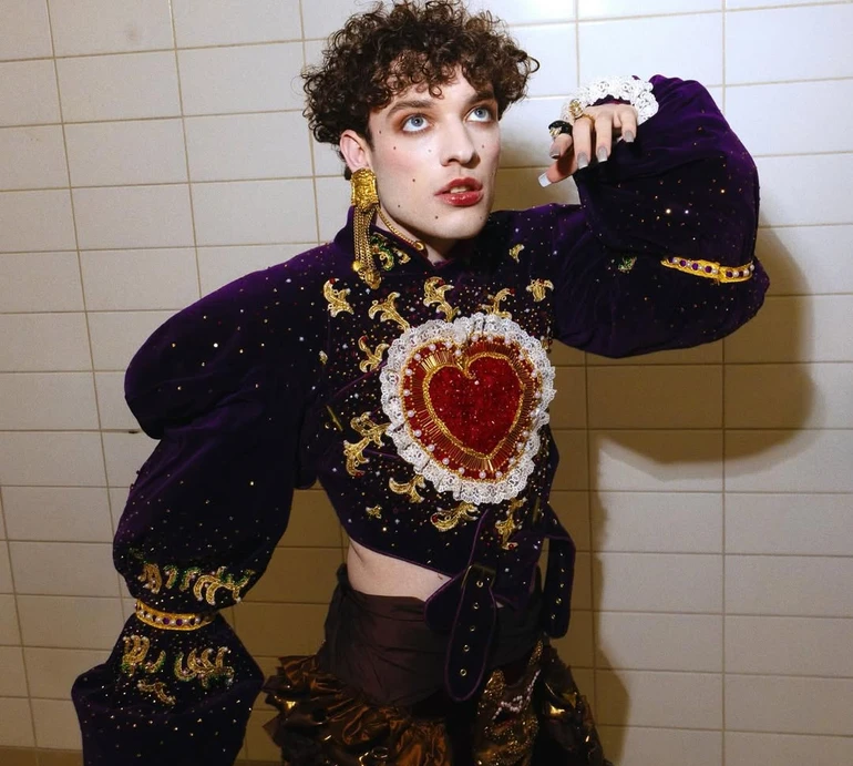 Переможець Євробачення-2024 вперше прибули до Києва та кумедно потанцювали під Варенички Поплавського. Відео