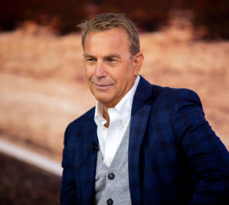 Нема переможців: суд остаточно встановив суму аліментів, яку Костнер платитиме ексдружині на трьох дітей