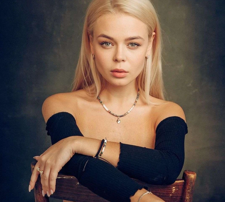 Вперше таке в житті: Гросу дістала травму на зйомках і потрапила до хірурга