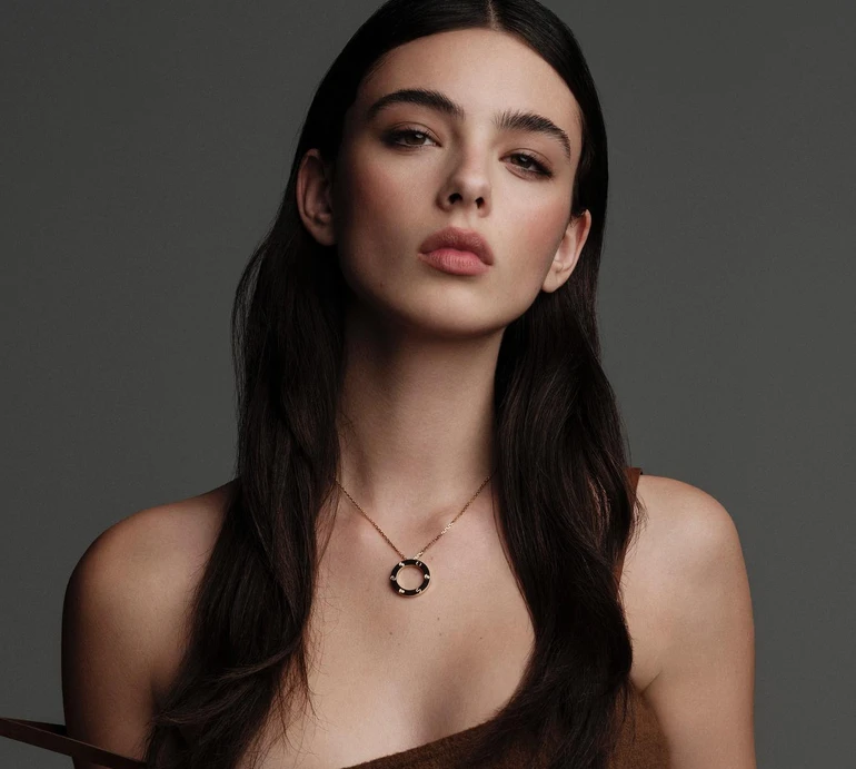 Стильна парочка: 19-річна донька Белуччі та Касселя вийшла в світ з бойфрендом. Фото