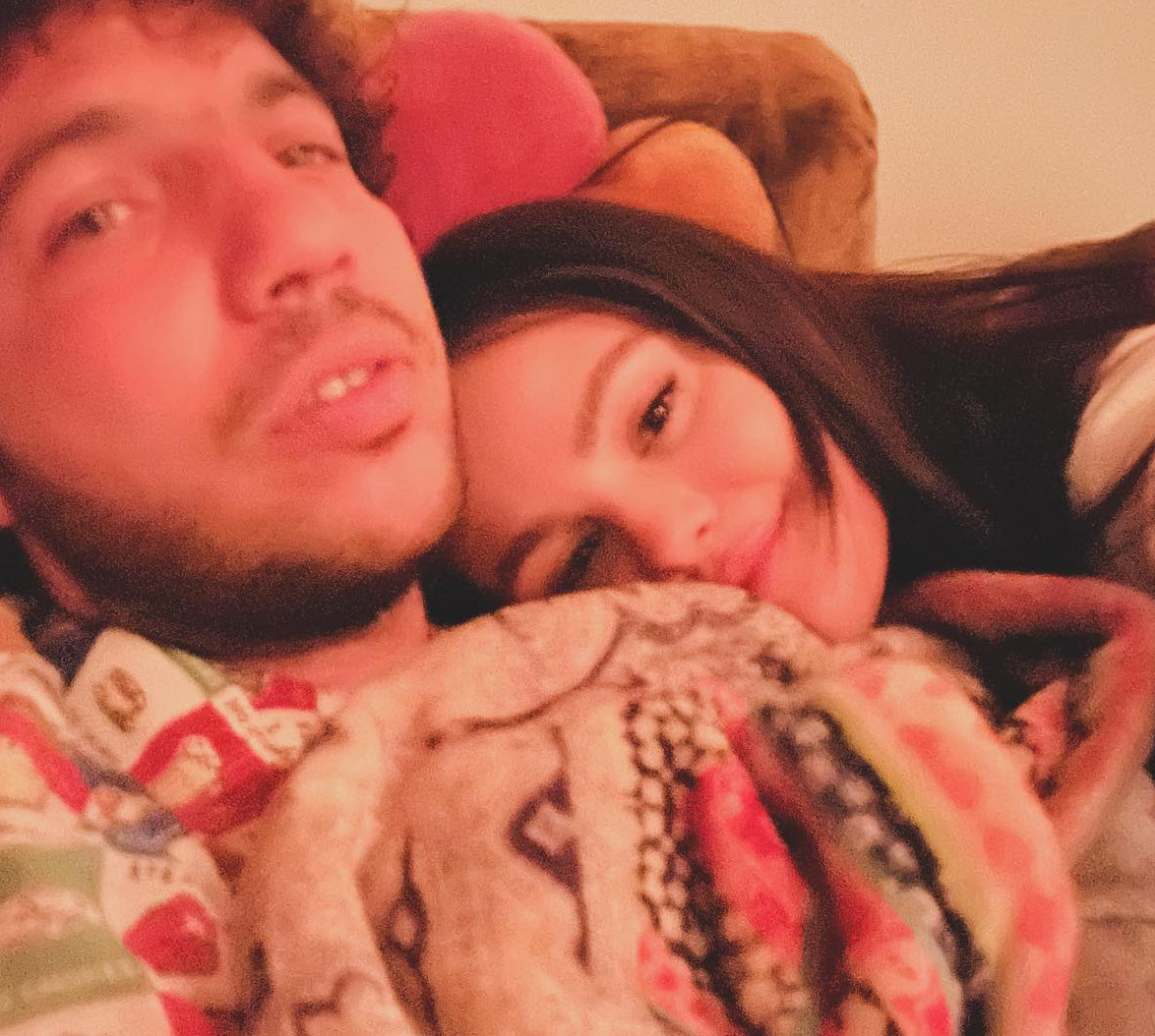 Цілунки, цілунки і ще раз цілунки: Селена Гомес ніжними фото привітала коханого з 36-річчям