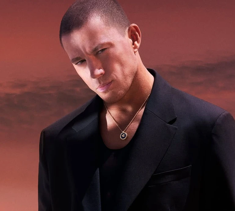 Ченнінг Татум за ручку з новою дівчиною потрапив в об'єктиви папараці. Фото