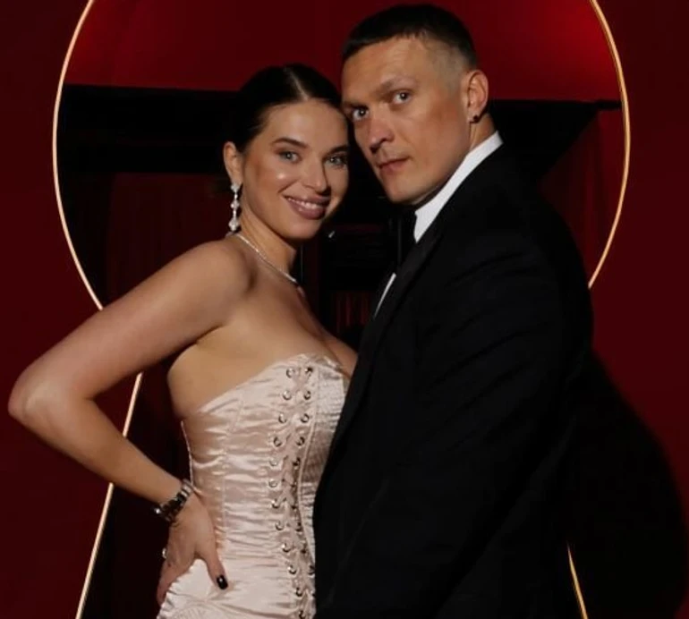 Усики влаштували благодійний вечір з Бобулом, Монатіком, Дорофєєвою та Бєдняковим. Фото