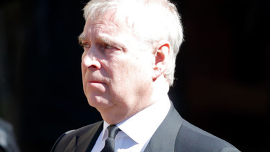 Принц Ендрю відмовився від королівських титулів та почестей: що відомо