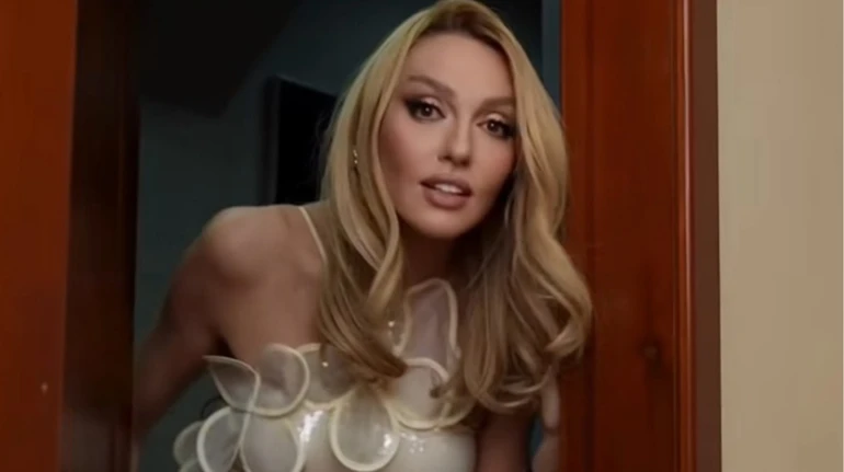 Полякова у 47-й день народження подякувала своєму тілу і показала його голим із різницею в 10 і 20 років. Фото