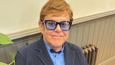 Не можу читати, дивитися телевізор: Елтон Джон розповів про свій стан після інфекції очей