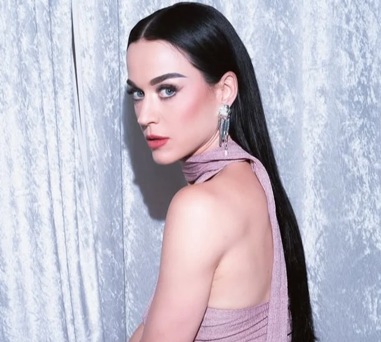 Більше не ховаються: Кеті Перрі та Джастін Трюдо сходили на побачення у Парижі