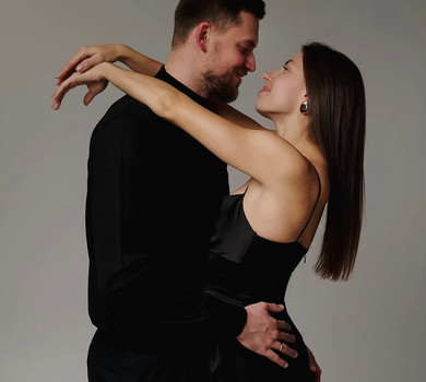 Стільки сліз: Бех і Романчук стануть батьками вперше. Відео