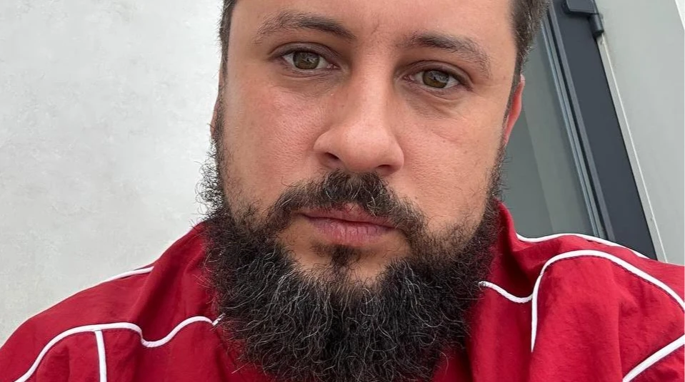 Монатік із дружиною показалися на кумедному фото